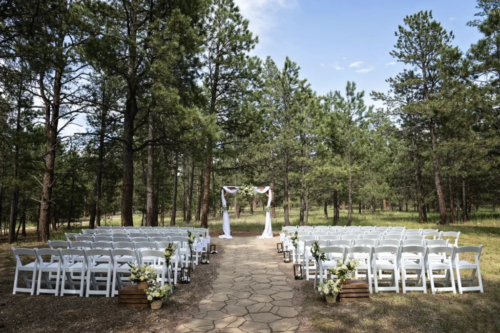 Planning an outdoor wedding in Colorado Springs